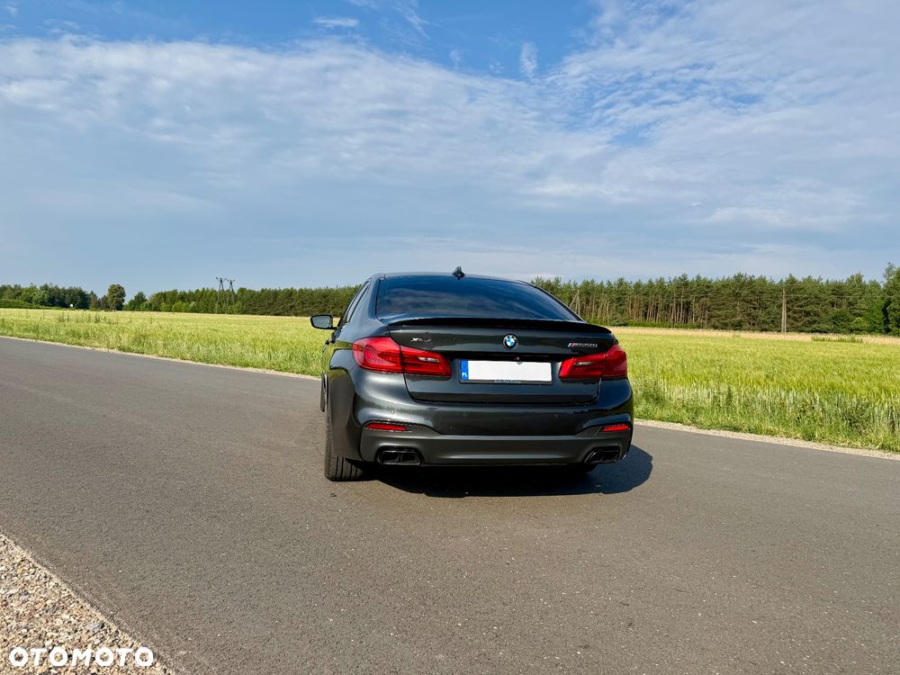 BMW Seria 5 M550i xDrive - 5