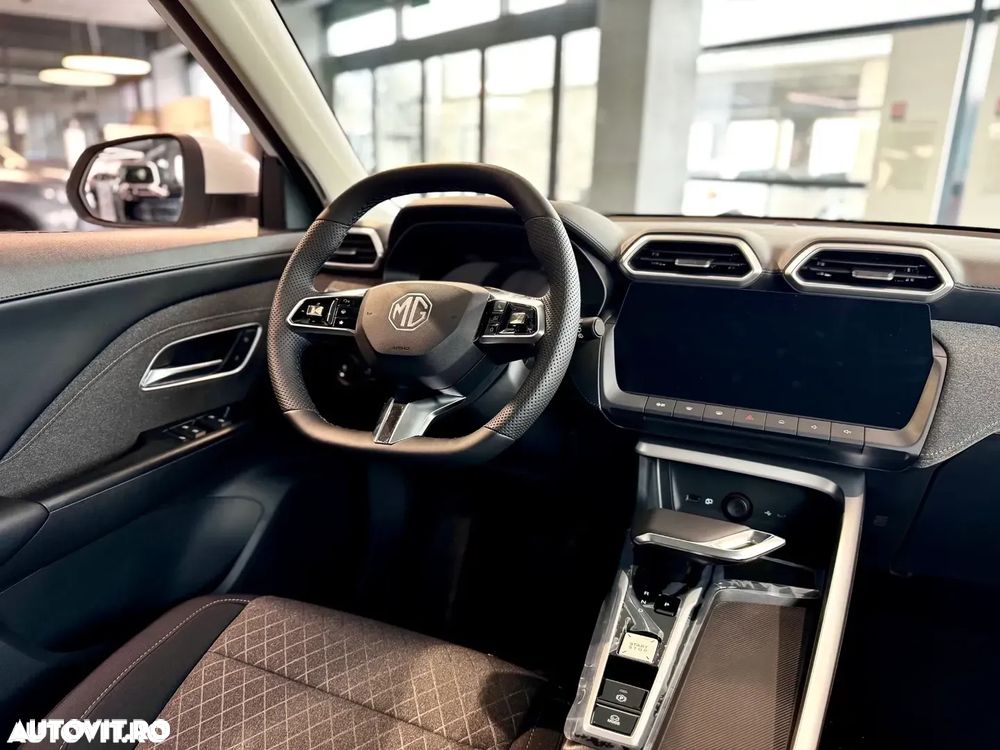 MG ZS HEV 1.5 GSI AT Explore - 4