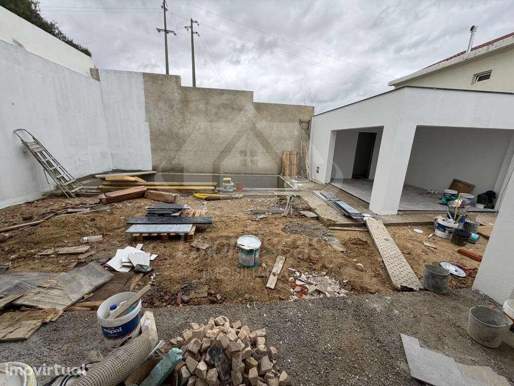 Moradia T4 com piscina e dupla vista serra e Tejo, Santa Iria de Azóia - Grande imagem: 4/26