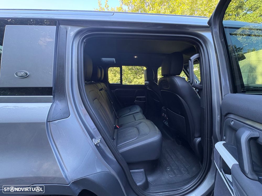 Land Rover Defender - 8