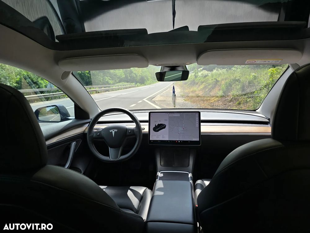 Tesla Model 3 Long Range - 5