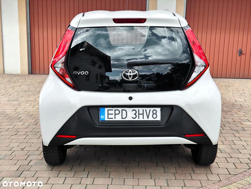 Toyota Aygo x - 15