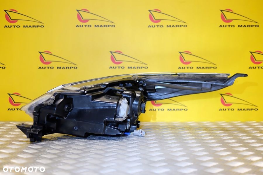 TOYOTA FORTUNER 2015- REFLEKTOR LAMPA ZWYKŁA PRAWA - 6