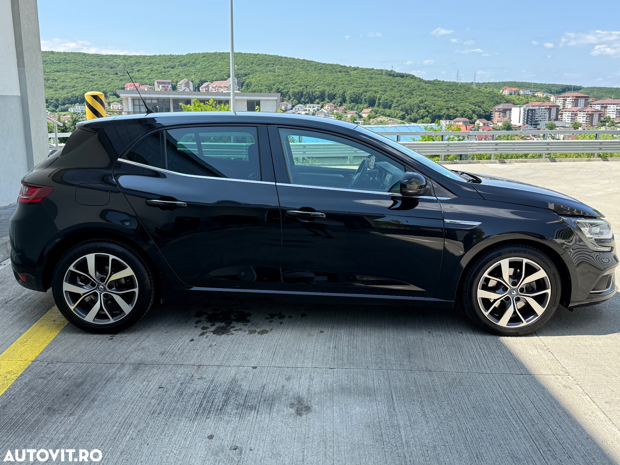 Renault Megane ENERGY dCi 130 BOSE EDITION - 4