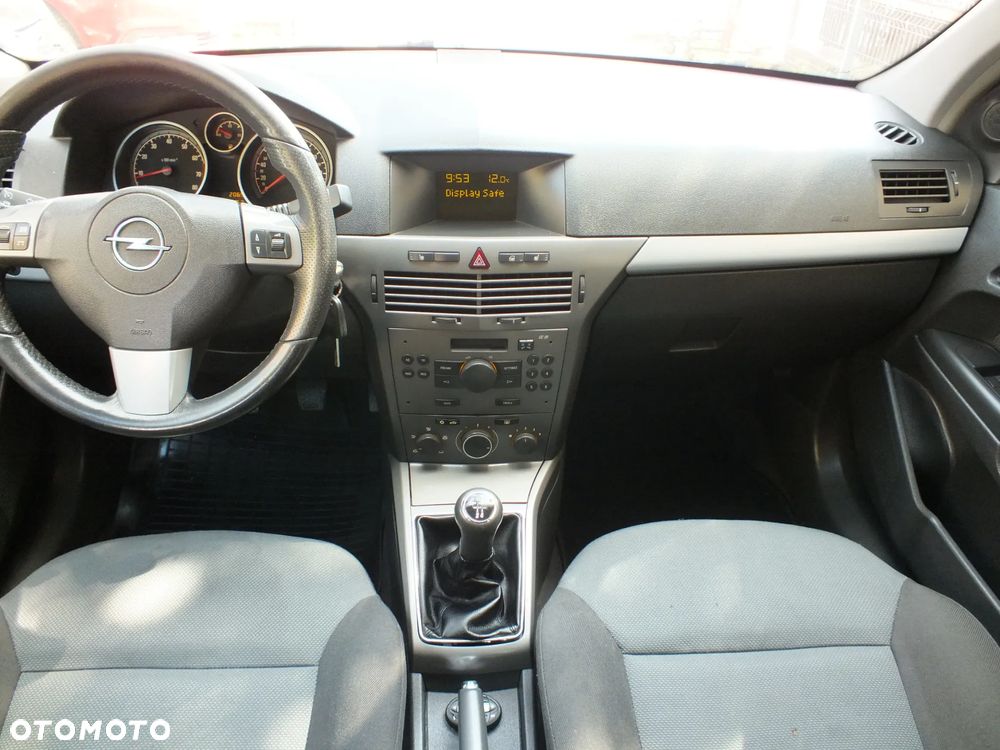 Opel Astra - 16