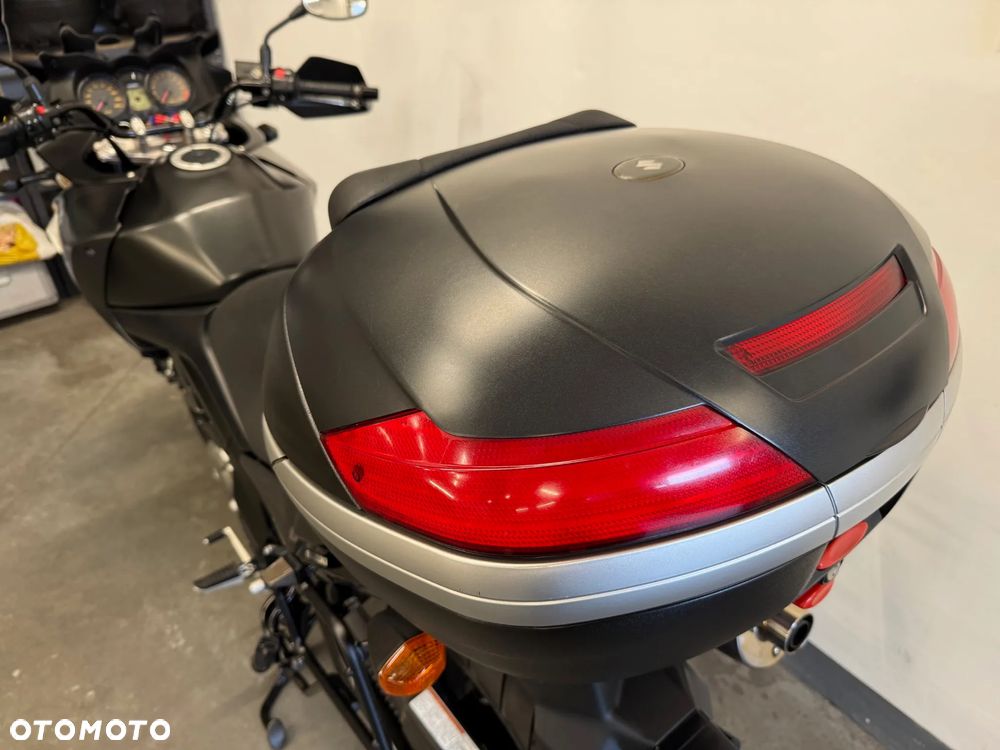 Suzuki V-STROM - 28