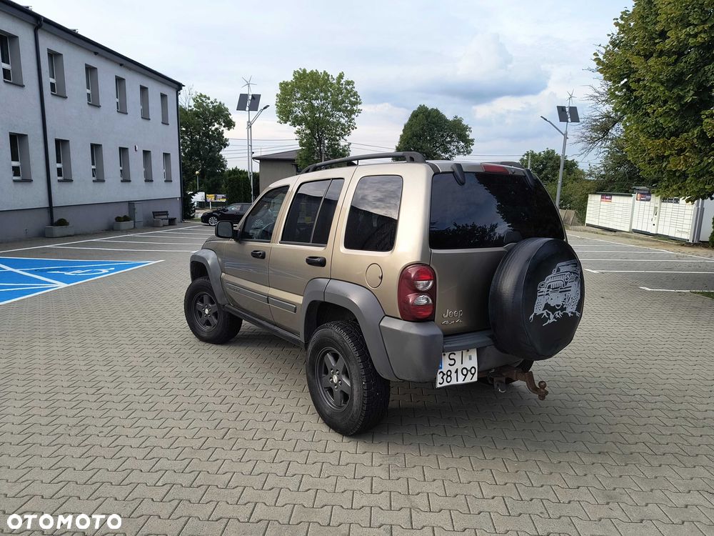 Jeep Liberty 2005 photo 5