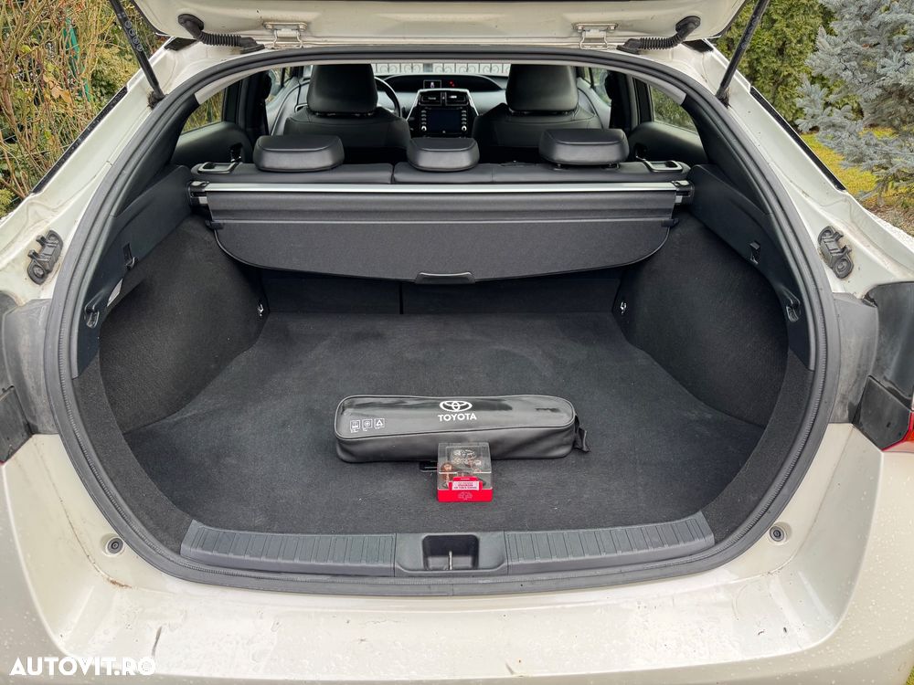 Toyota Prius - 10