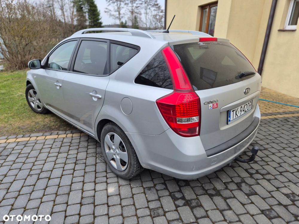 Kia Ceed 1.6 CRDi LX - 7