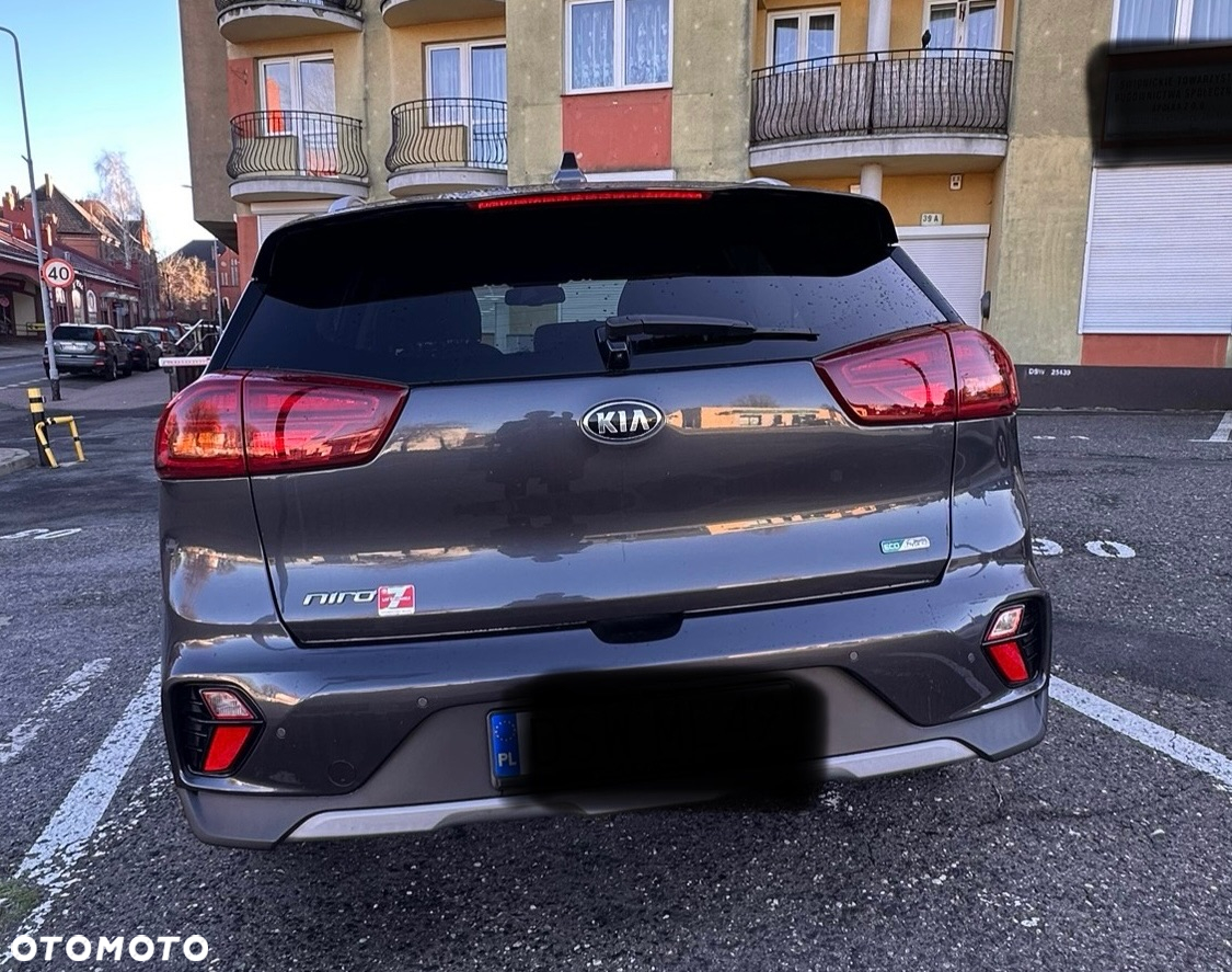 Kia Niro 1.6 GDI Hybrid L Business Line - 2