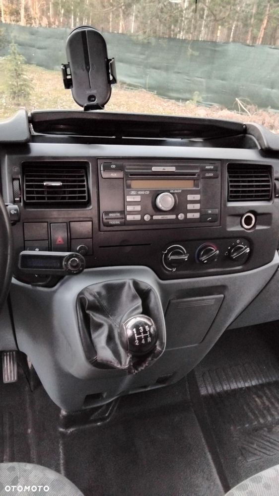 Ford Transit - 12