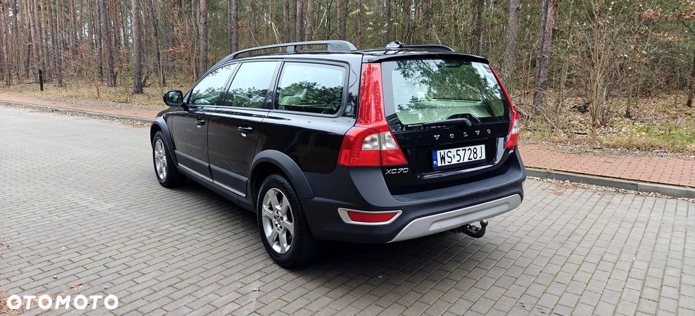 Volvo XC 70 D5 AWD Momentum - 5