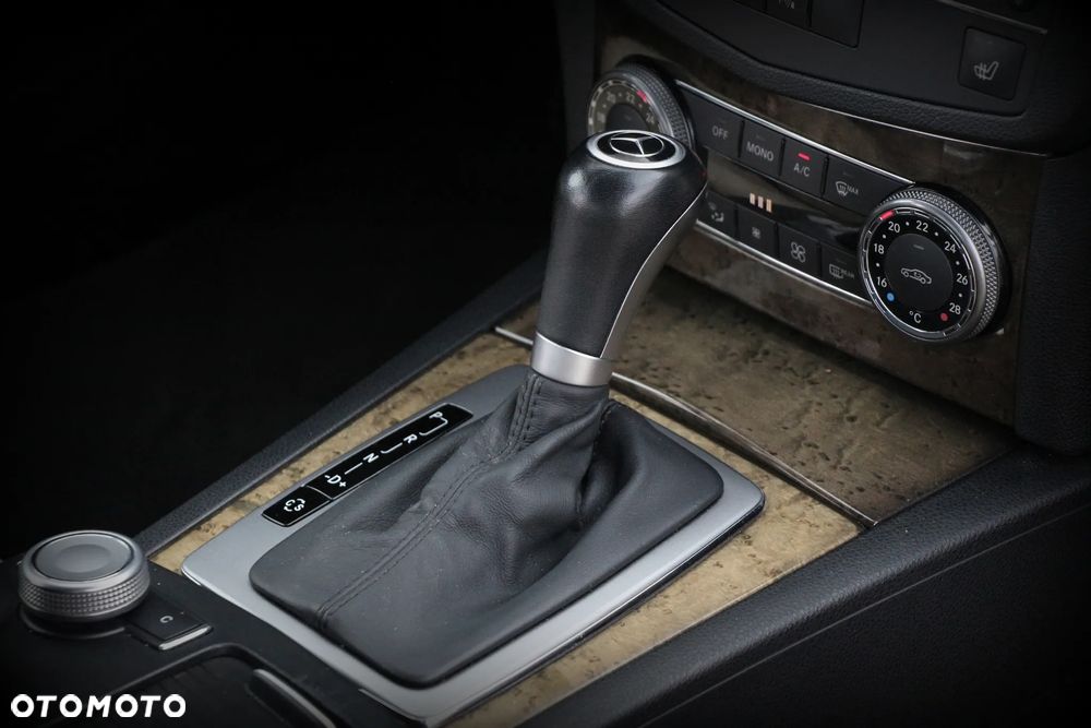 Mercedes-Benz Klasa C 280 7G-TRONIC Avantgarde - 26