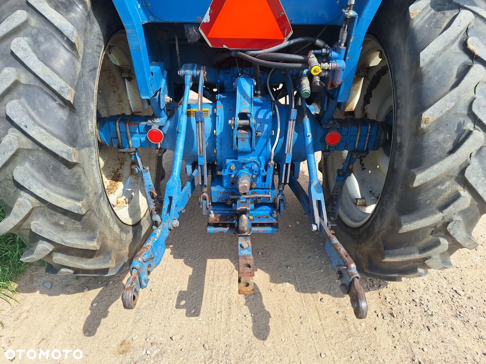 Ford 4600 - 13