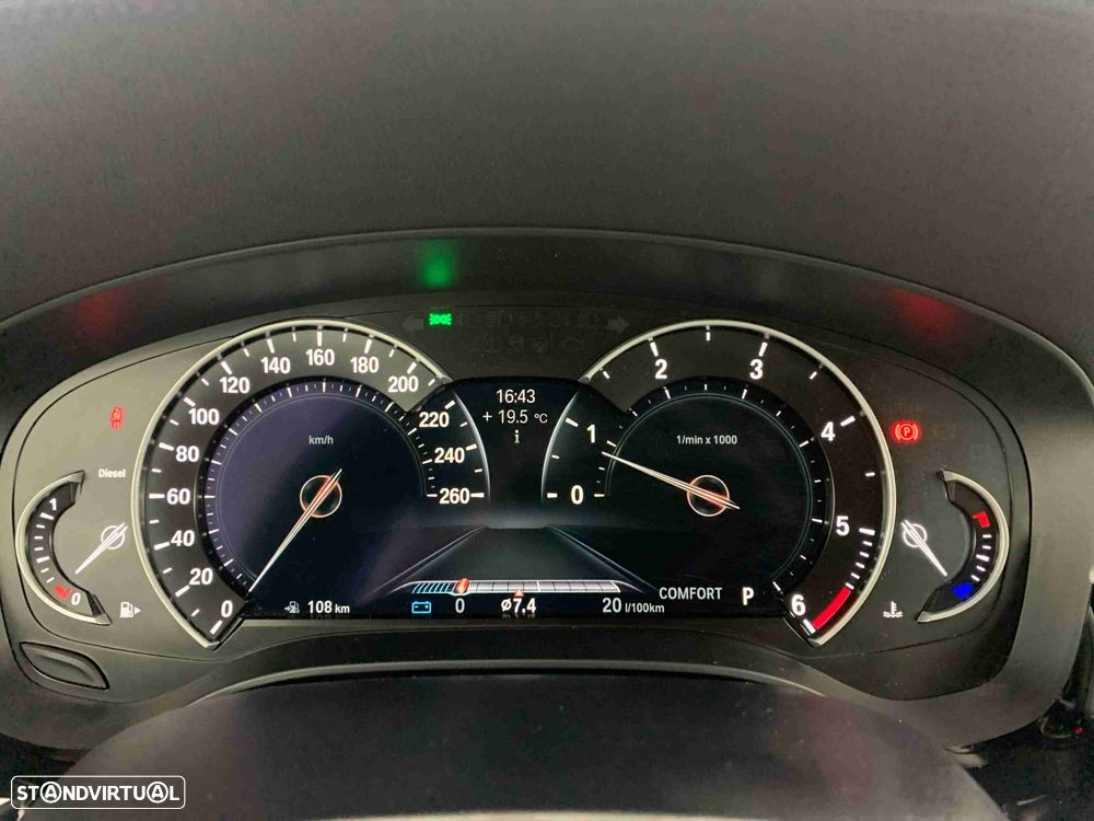 BMW 520 d Line Luxury Auto - 2