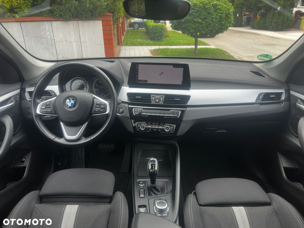 BMW X1 xDrive18d Sport Line - 13