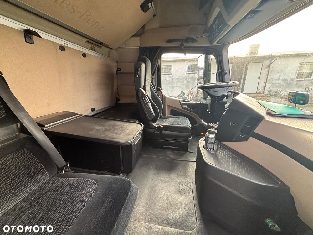 Mercedes-Benz Actros 1833 - 17
