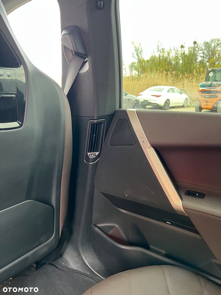 BMW iX xDrive50 - 21