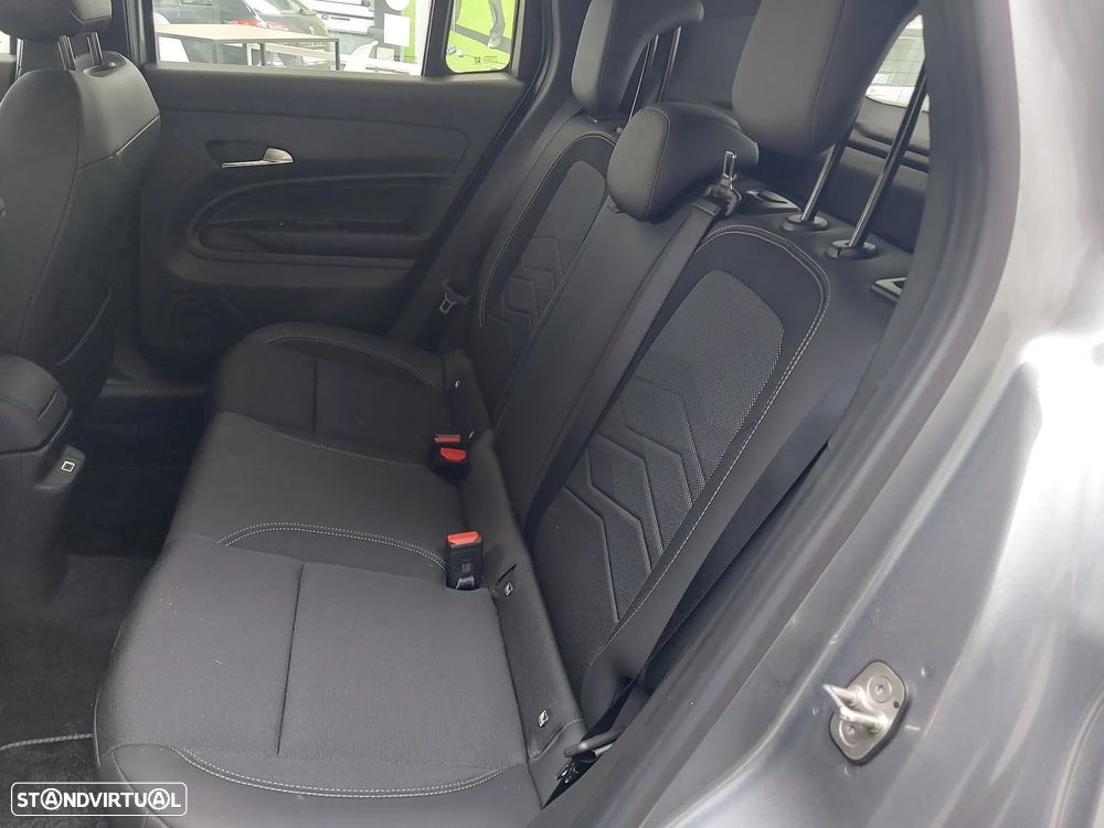 Jeep Avenger 1.2 e-Hybrid Altitude DCT - 12