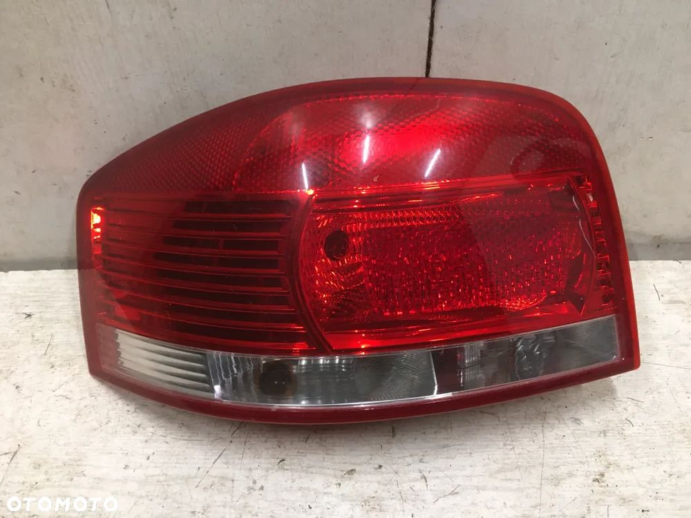 AUDI A3 8P 03- LAMPA TYŁ tylna prawa lewa - 2
