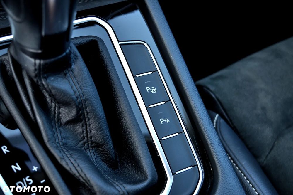 Volkswagen Passat 2.0 TDI EVO Elegance DSG - 27