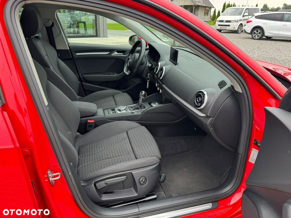 Audi A3 Sportback - 17