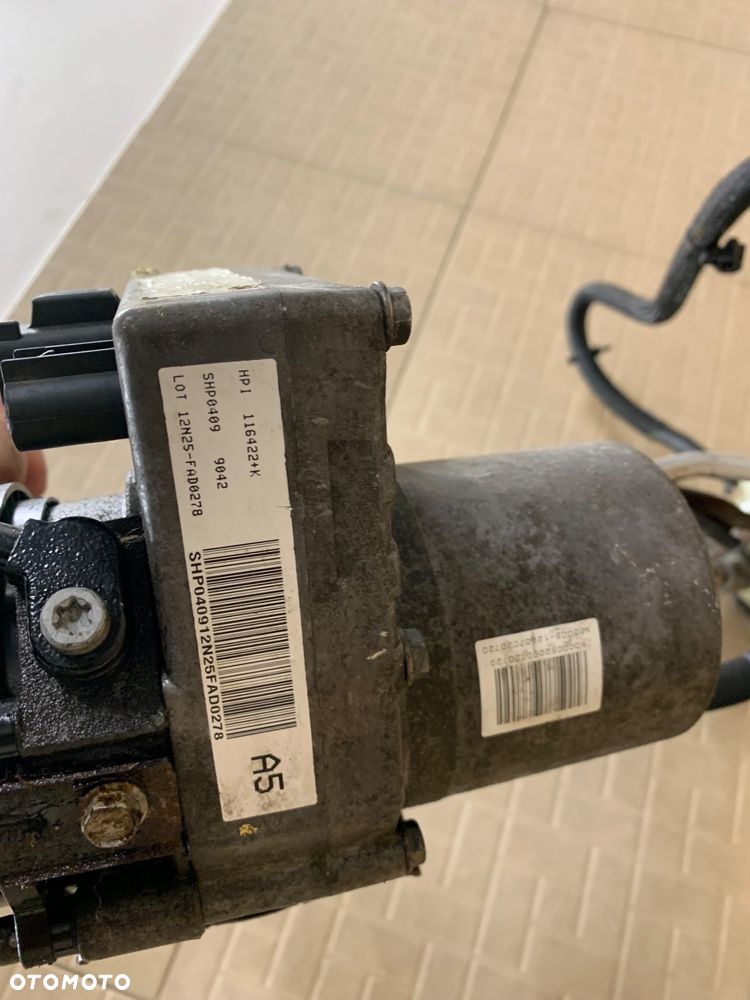 Jeep Grand Cherokee WK2 Lift Pompa Wspomagania   P051544449AD - 2