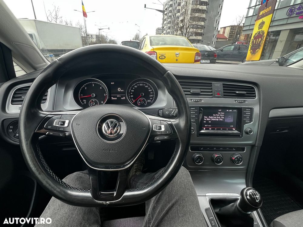 Volkswagen Golf 1.6 TDI DPF Trendline - 7