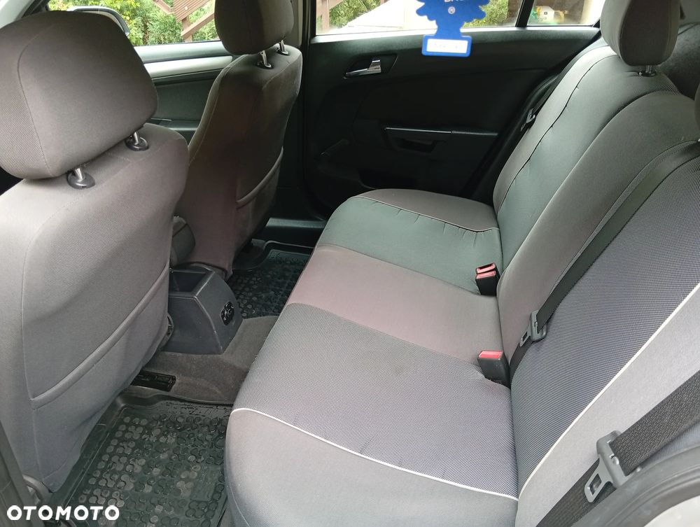 Opel Astra 1.4 Enjoy - 12