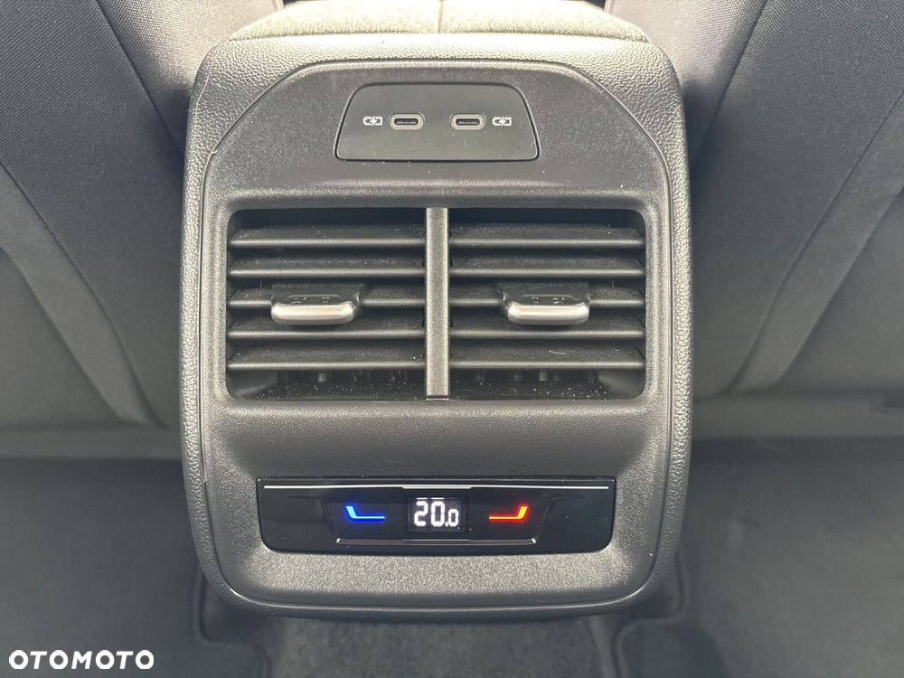 Skoda Superb 2.0 TDI SCR Selection DSG - 17