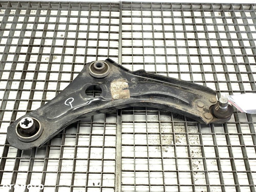 WAHACZ PRAWY PRZÓD - 100.00 PLN - RENAULT MEGANE IV sedan 2016 - 2022 1.3 TCe 140 (LVNB) 103 kW - 1