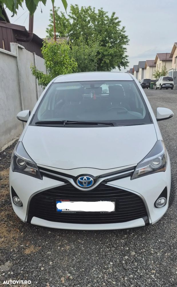 Toyota Yaris 1.5 VVT-i HSD Luna - 2