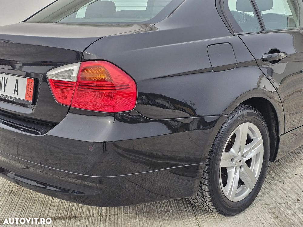 BMW Seria 3 320d DPF Aut. - 17