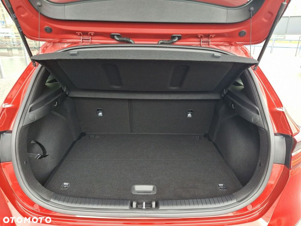 Kia Ceed - 13