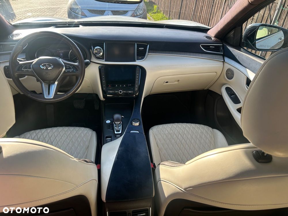 Infiniti Q50 - 21