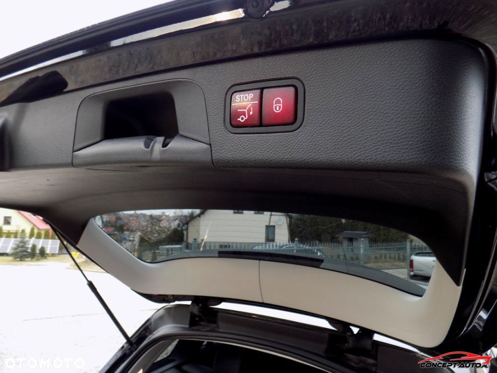 Mercedes-Benz GLC - 29