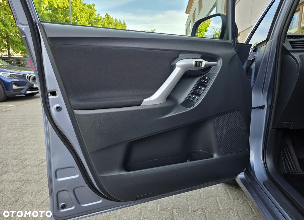 Toyota Verso 1.8 5-Sitzer Executive - 14