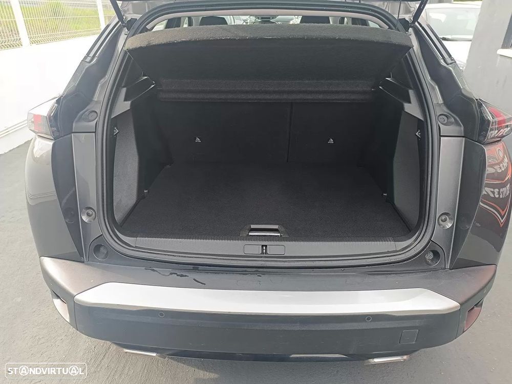 Peugeot 2008 PureTech 130 EAT8 Allure - 17