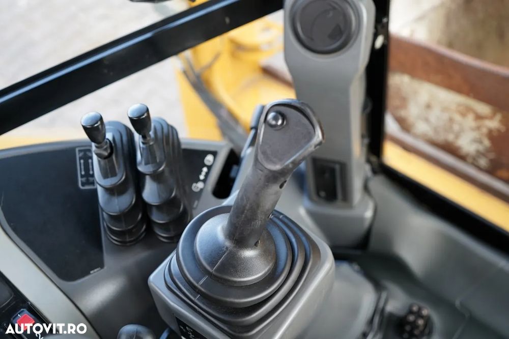 Cat 432F / BULDOEXCAVATOR / 2017 / 5700 MTH / AER CONDITIONAT / SET CUPA - 33