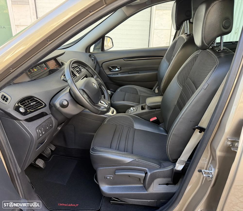 Renault Grand Scénic 1.5 dCi Bose Edition SS - 13