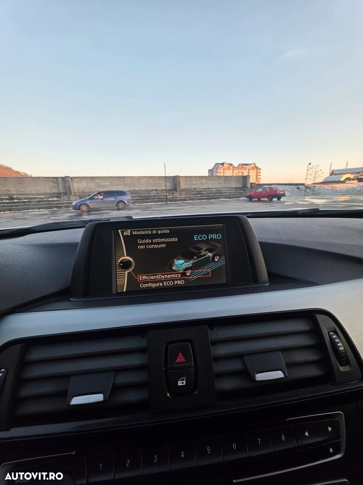 BMW Seria 3 320d - 26