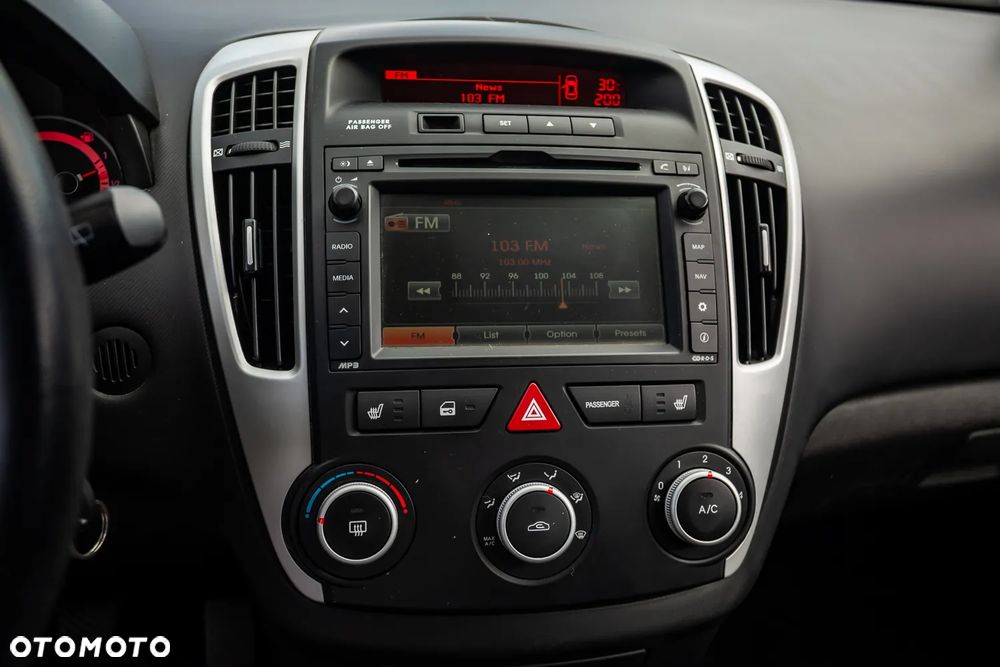 Kia Ceed 1.4 CVVT - 21