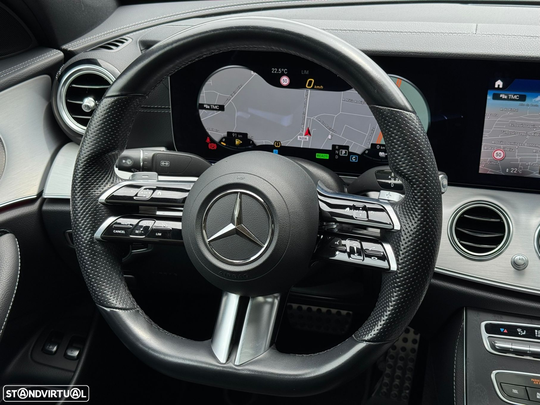 Mercedes-Benz E 300 e AMG Line - 32