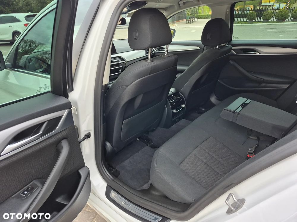 BMW Seria 5 520d xDrive Sport Line - 21
