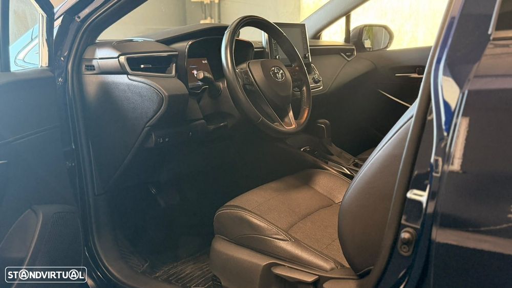 Toyota Corolla 1.8 Hybrid Square Collection - 19