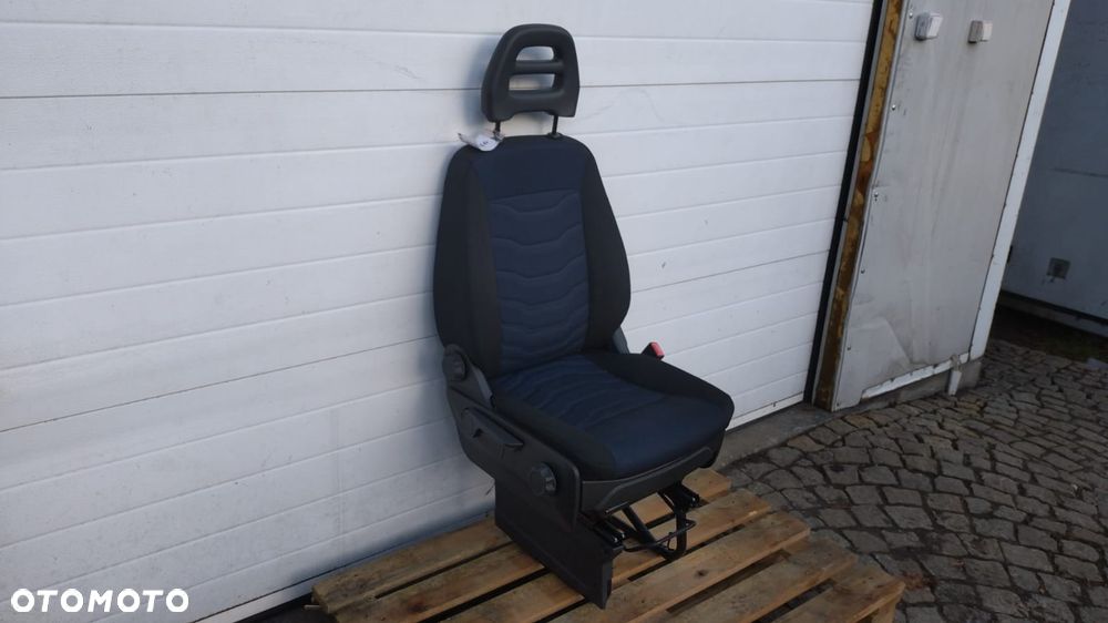 FOTEL PASAŻERA POJEDYNCZY REGULOWANY IVECO DAILY 14- NO 925/316 - 4