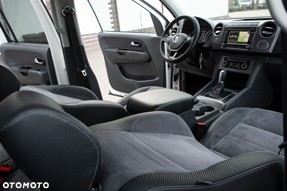 Volkswagen Amarok 2.0 BiTDI BMT Autm Dark Label - 8