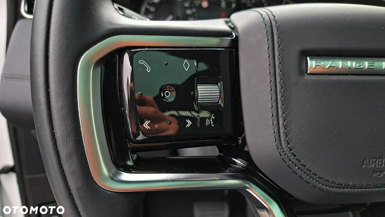 Land Rover Range Rover Evoque - 25