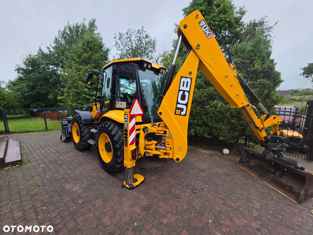JCB 4 CX PRO AEC - 7