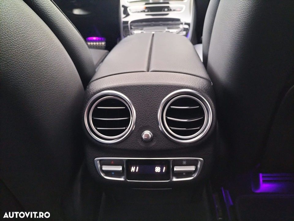 Mercedes-Benz E - 11